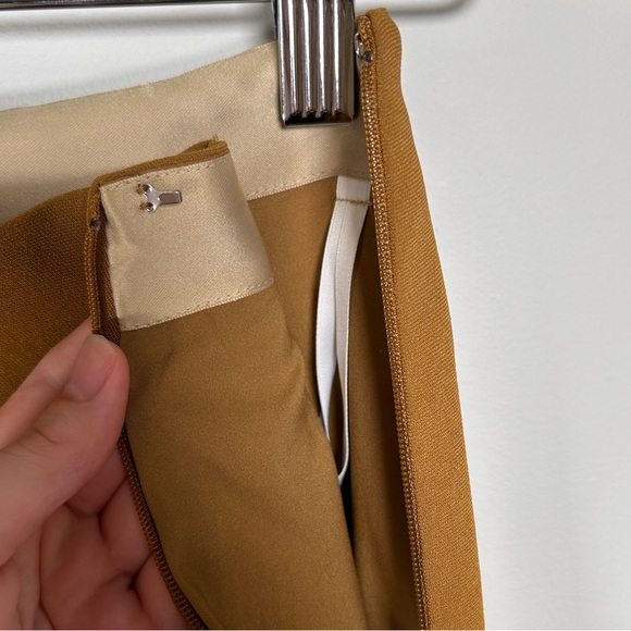 💫NWOT Babaton - Aritzia Hopper Skirt - Aged Gold - Picture 4 of 9